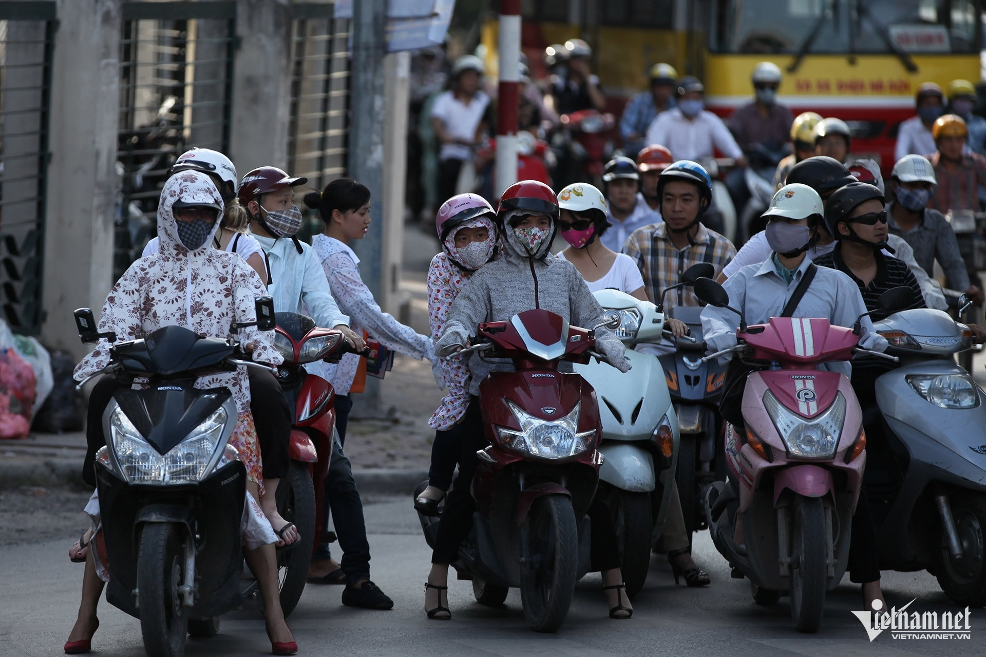 Dự báo thời tiết 23/9/2025: Miền Bắc có nơi mưa to, Hà Nội tăng nhiệt