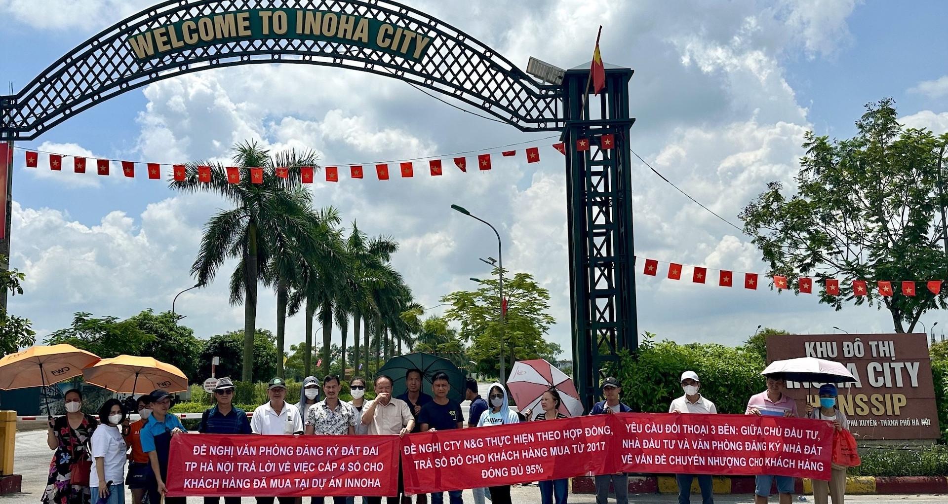 Bỏ tiền tỷ mua đất Hà Nội: Nhiều năm xanh cỏ, sổ đỏ chưa thấy đâu