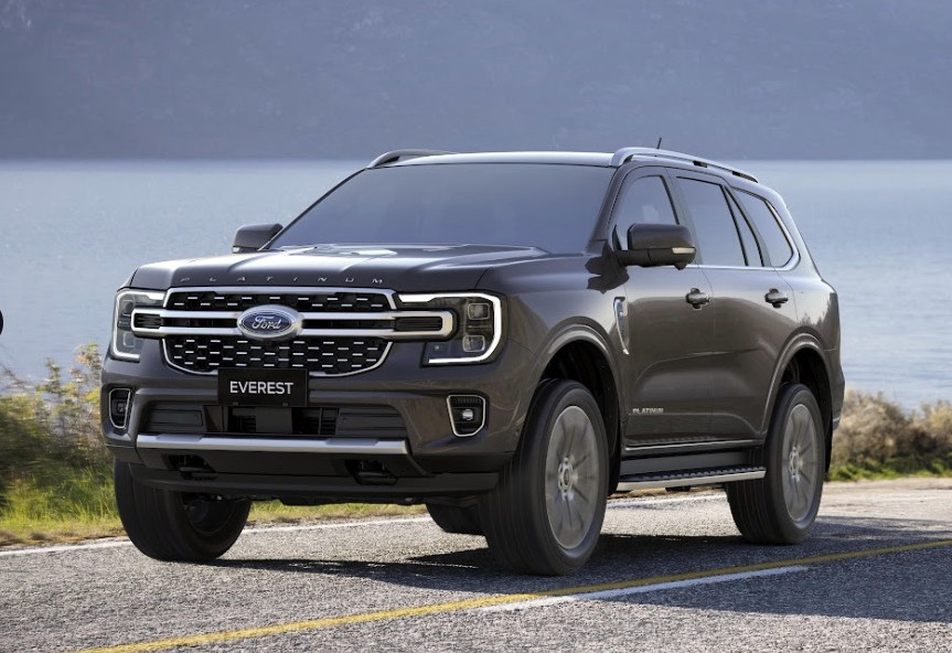https://static-images.vnncdn.net/vps_images_publish/000001/000003/2025/9/22/ford-everest-platinum-1-2726.jpg?width=0&s=IeX-v0YZ1xgAKDC_Sr7xWA