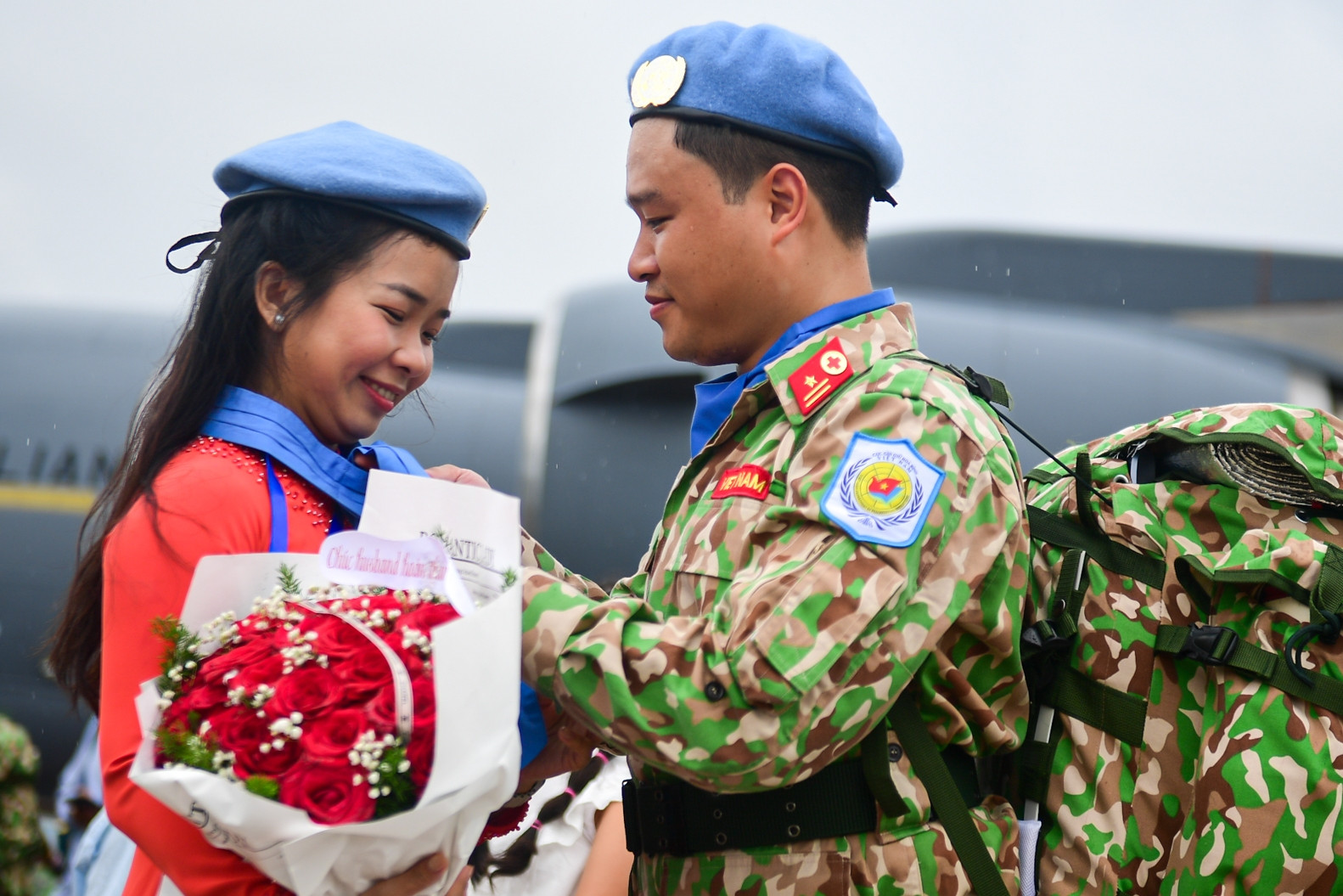 Giây phút xúc động của lực lượng 'mũ nồi xanh' trước giờ đi Nam Sudan, Abyei