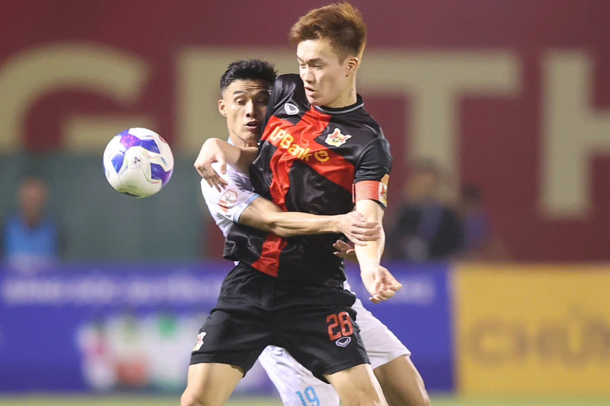 HLV Ninh Bình: Đặng Văn Lâm là thủ môn số 1 Việt Nam