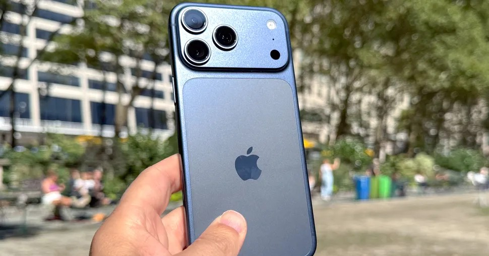 iPhone 17 Pro và iPhone Air vừa lên kệ đã bị chê dễ trầy xước