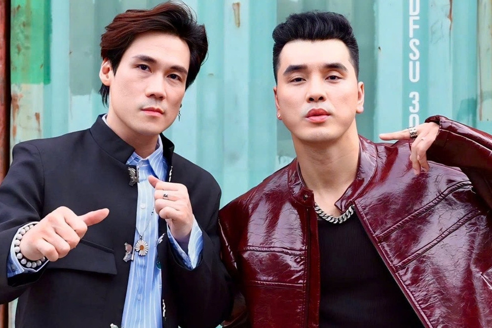 Nhóm nhạc có Ưng Hoàng Phúc, Khánh Phương bị mời lên làm việc