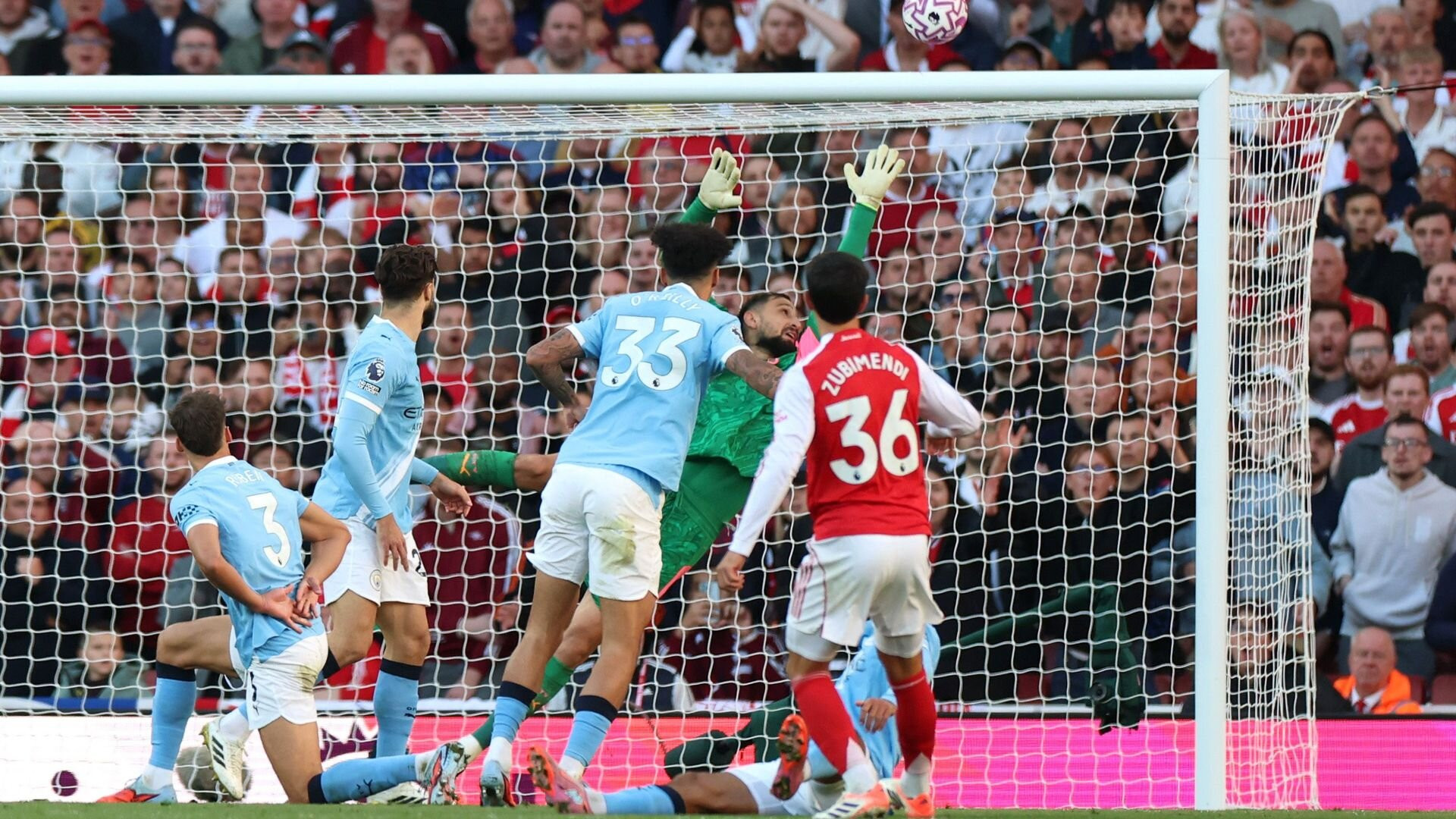 resources_premierleague_pulselive_com 2025 09 21T164452Z_1377712966_UP1EL9L1AIQPY_RTRMADP_3_SOCCER ENGLAND ARS MCI.jpg