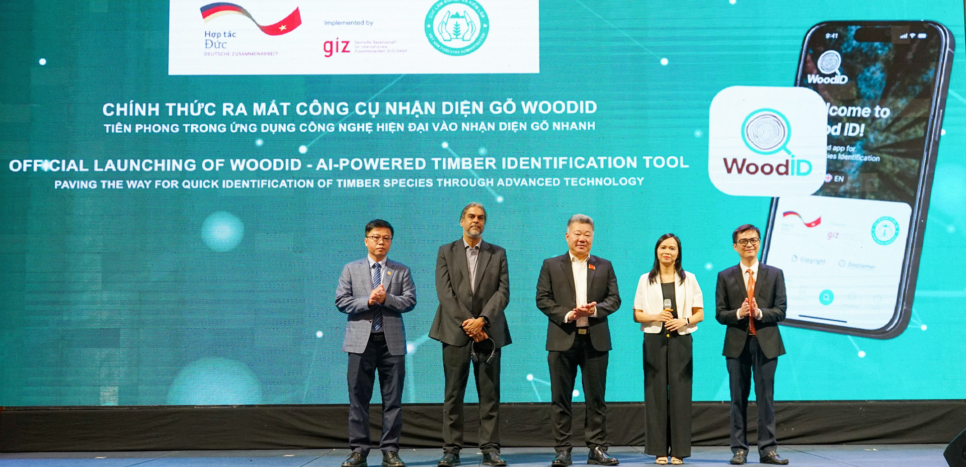 Công cụ ứng dụng AI hỗ trợ nhà quản lý, doanh nghiệp nhận diện nhanh loài gỗ 1 ung dung WoodID 3.JPG