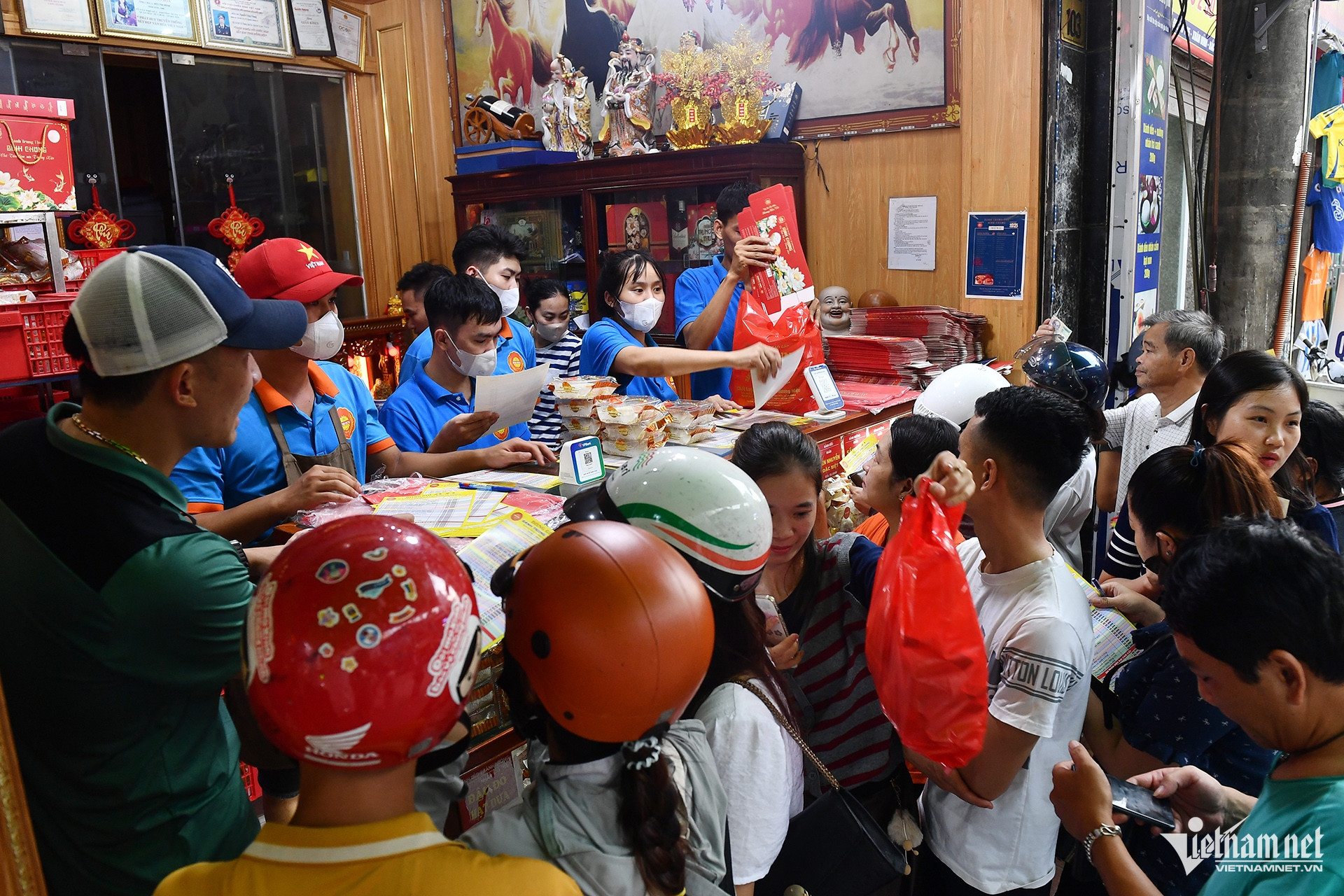 W-banh trung thu (1).jpg