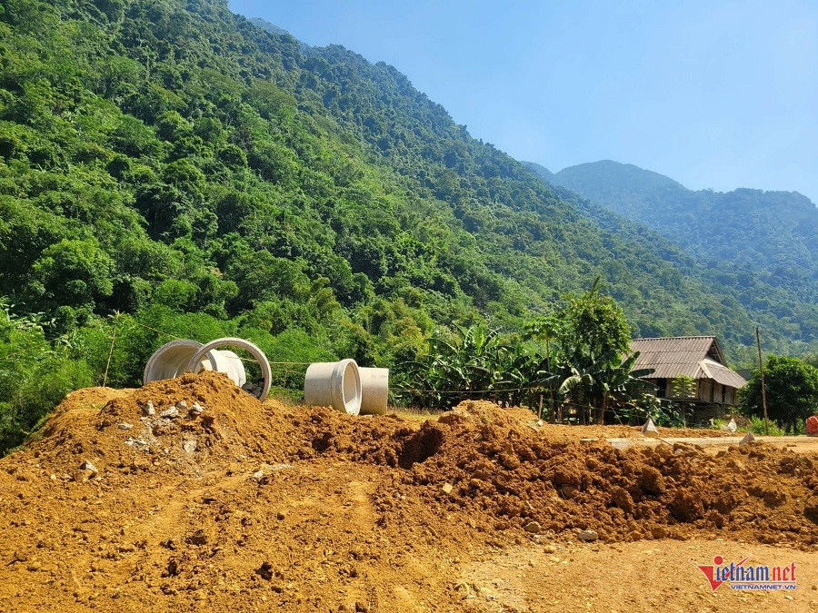 W-de080933 3d54 4a21 8e5f 8defa4a67ea0.jpg