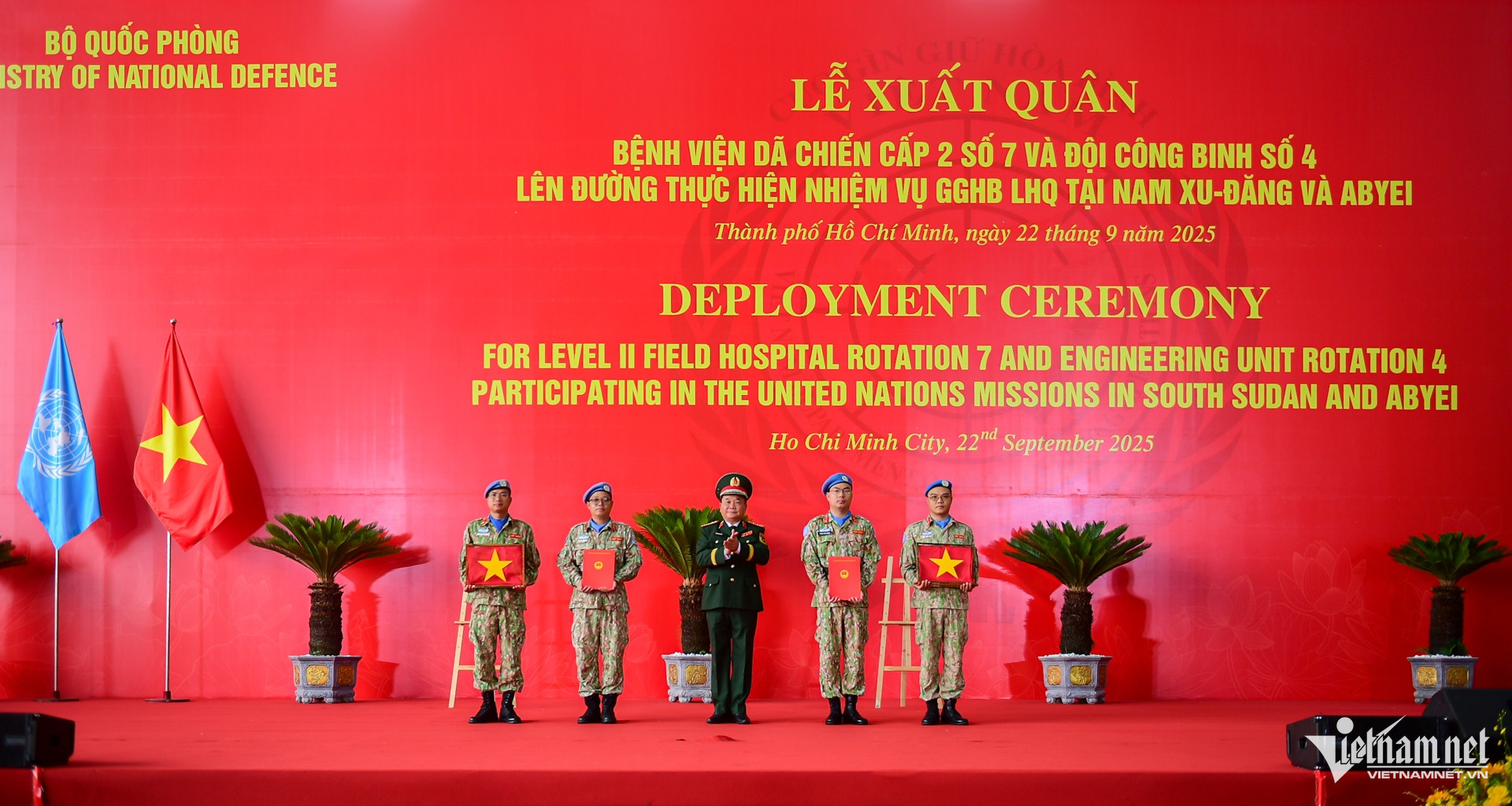 W-zelený baret nguyen odstín 15.jpg