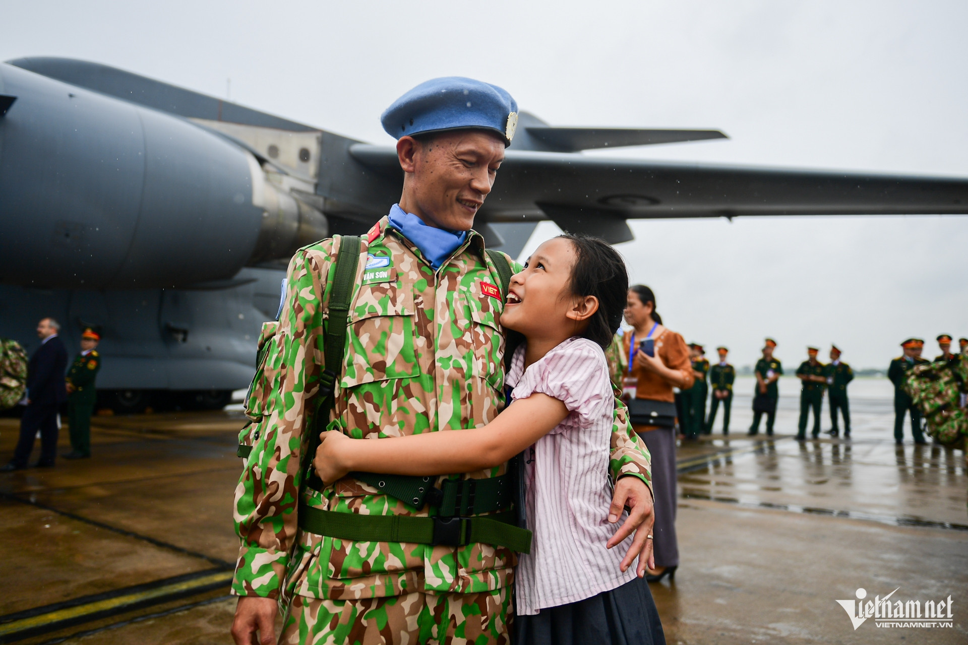 W-zelený baret nguyen odstín 22.jpg