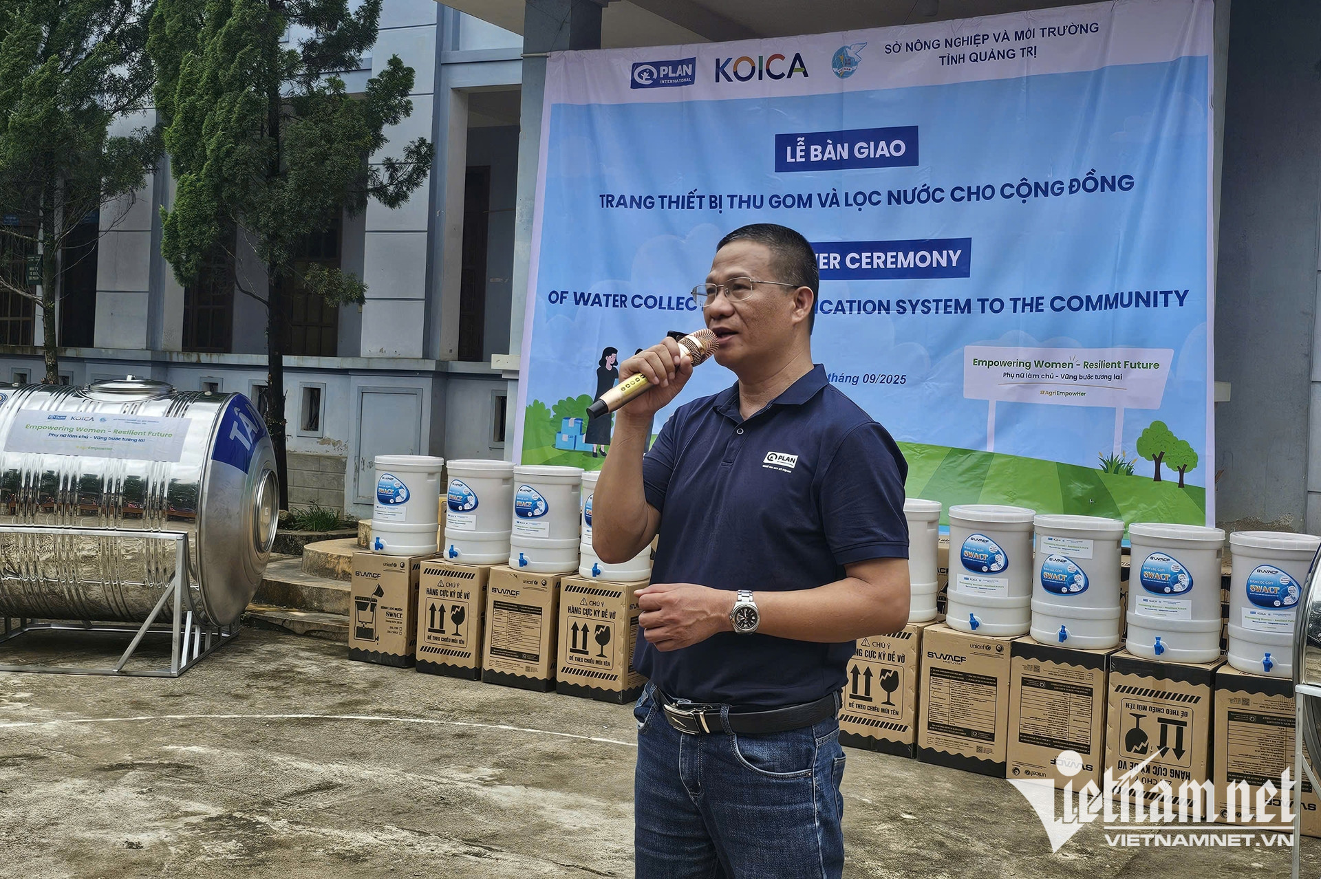 W-nong thon moi 0.jpg