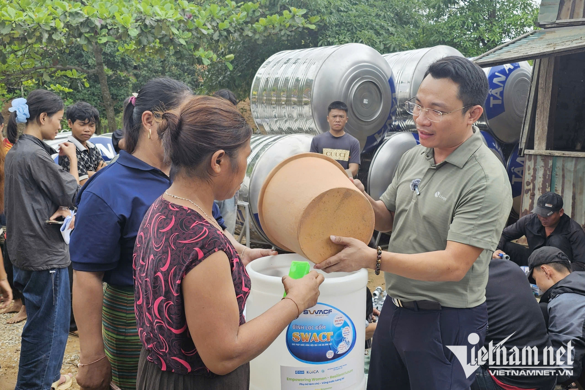 W-nong thon moi 5.jpg