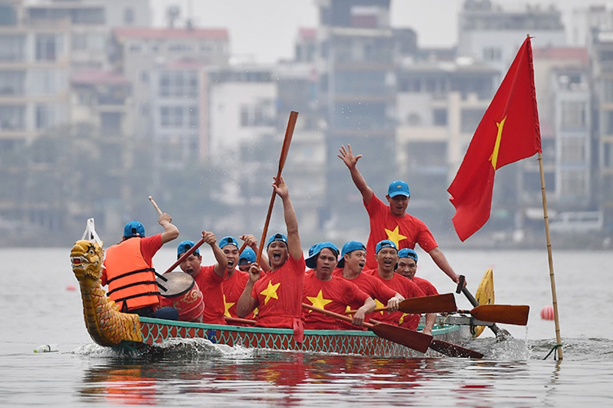 700 VĐV tranh tài Lễ hội bơi chải thuyền rồng và chèo SUP