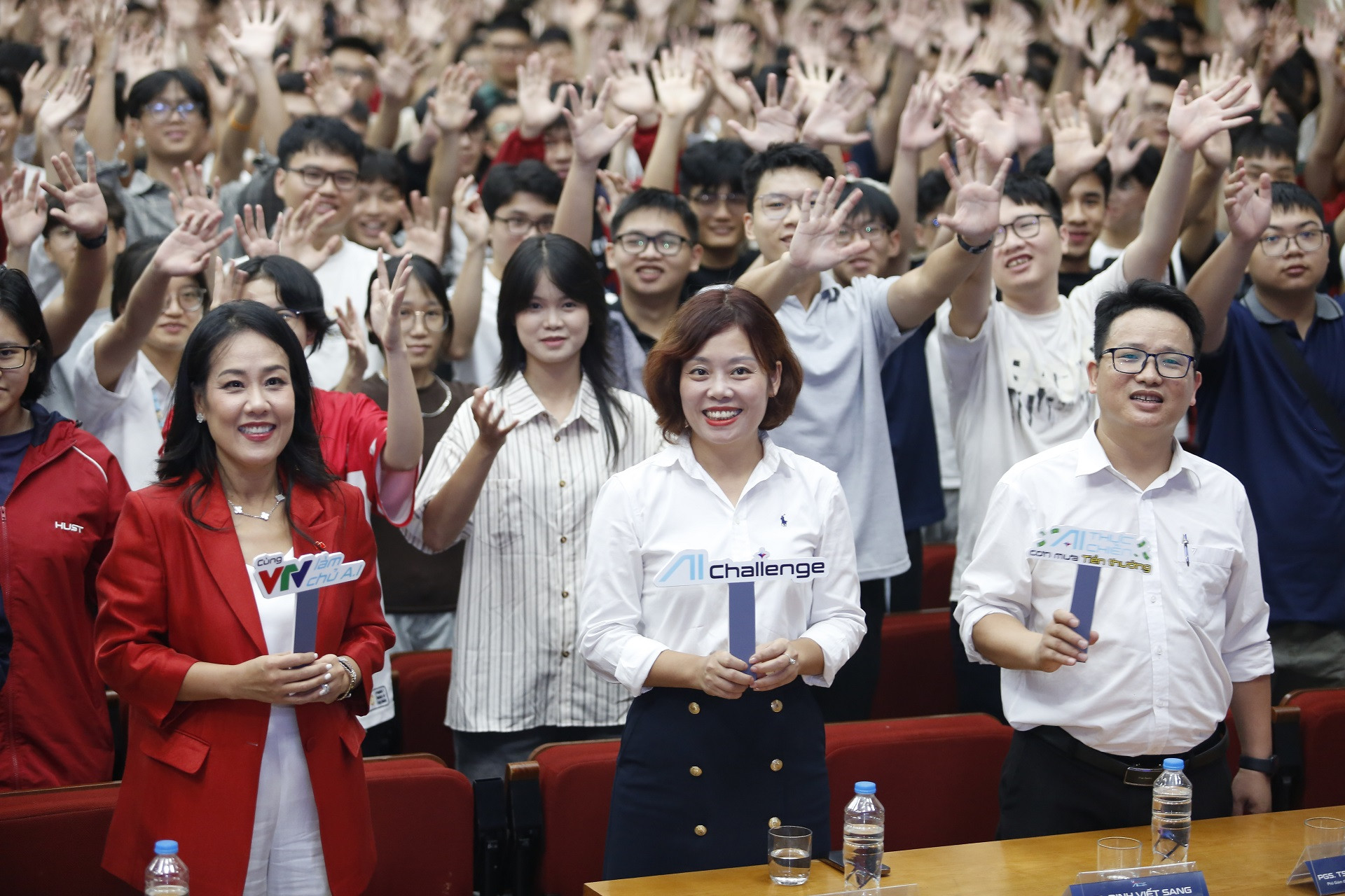 Gần 4.000 sinh viên tham gia cuộc thi Unitour ‘AI thực chiến’