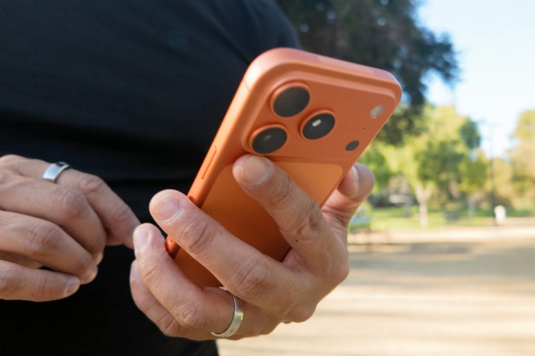 iPhone 17 gặp sự cố kết nối mạng di động