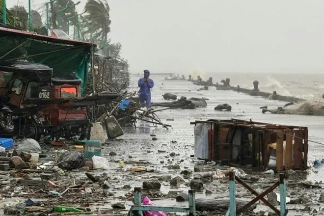 Siêu bão Ragasa làm 8 người thương vong ở Philippines, đang hướng tới Trung Quốc