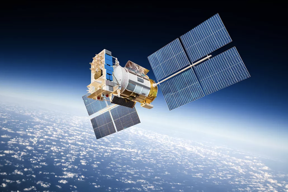 Vệ tinh đầu tiên của Việt Nam phóng vào vũ trụ là gì?