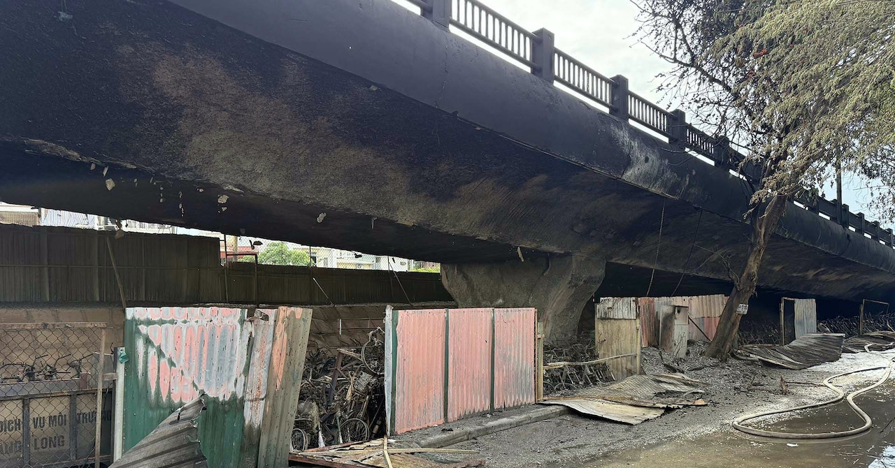 Bộ Xây dựng báo cáo Thủ tướng về vụ cháy dưới gầm cầu Vĩnh Tuy