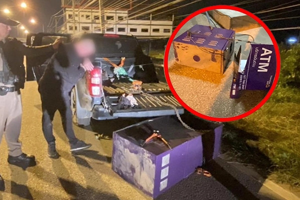 Cãi nhau với vợ chuyện tiền bạc, chồng lái xe ra đường 'nhổ' trộm cây ATM