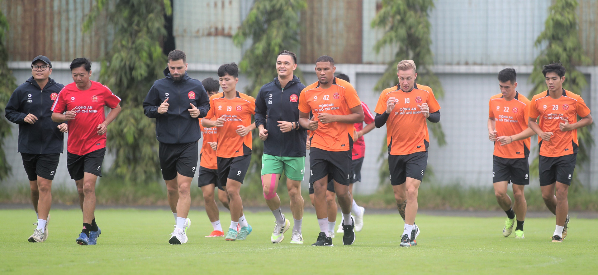 HINH V-League 2025.jpg