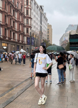 kieu trinh 1.jpg