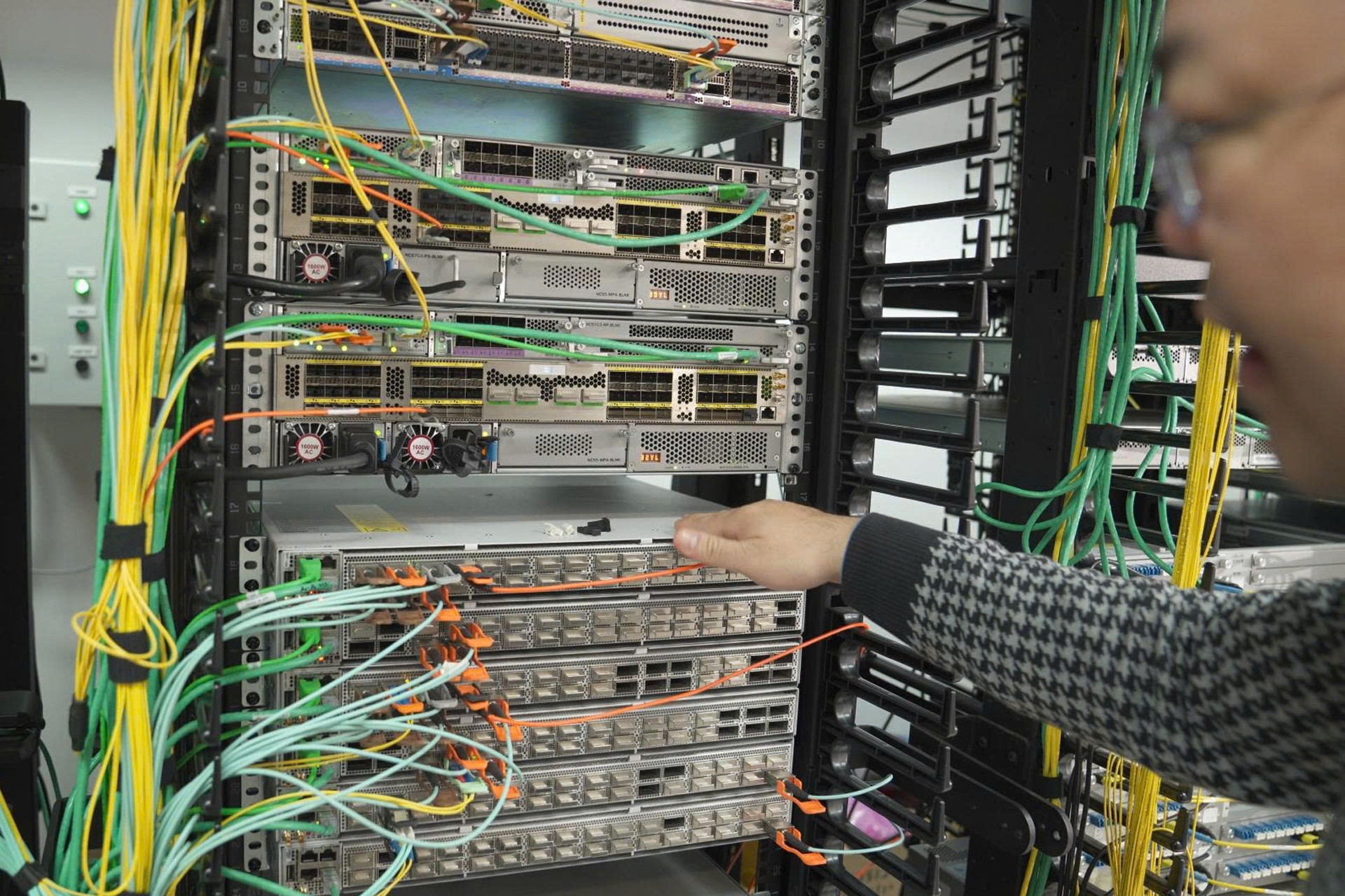 Phòng Lab 5G mới góp phần thúc đẩy chuyển đổi số và ứng dụng AI tại Việt Nam