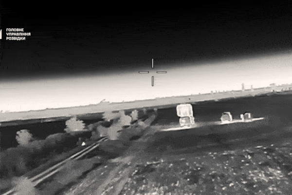 Video UAV Ukraine bắn cháy 'rồng lửa' S-400 của Nga ở Kaluga