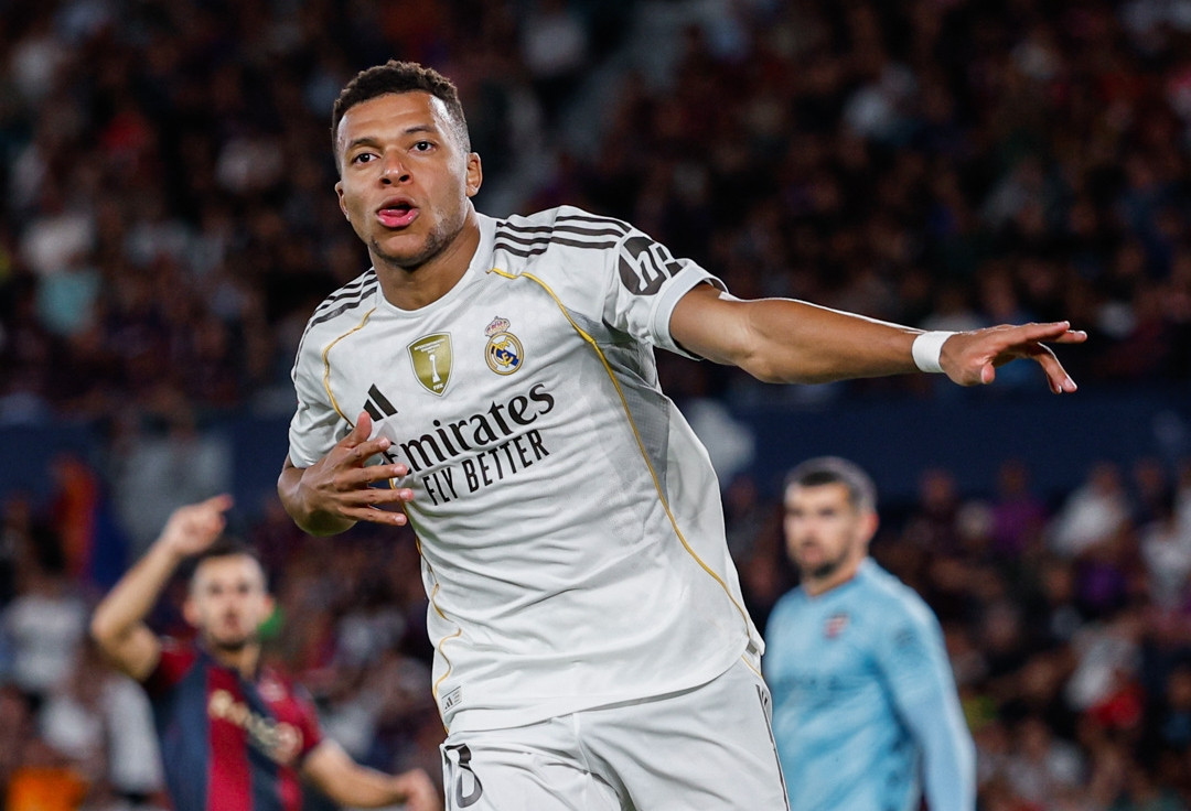 Vinicius khơi mào, Mbappe lập cú đúp giúp Real Madrid thắng to