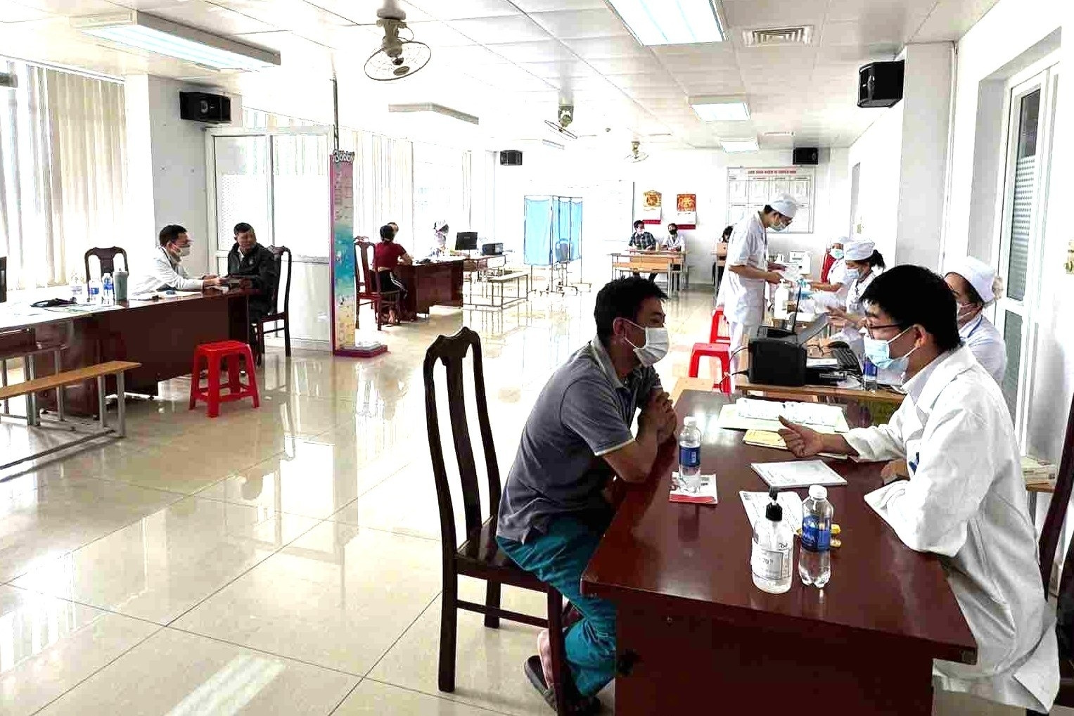 Vụ 255 ca tán sỏi dù máy hỏng: Bệnh nhân vẫn còn nguyên sỏi, đau sau điều trị