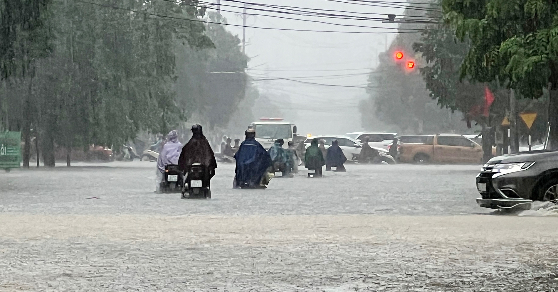 Dự báo thời tiết 25/9/2025: Miền Bắc, Nghệ An mưa như trút, Hà Nội cao nhất 29 độ