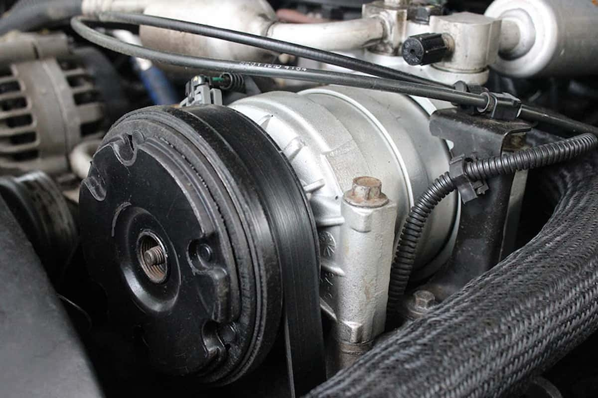 5 sai lầm khiến lốc điều hòa ô tô nhanh hỏng và cách khắc phục