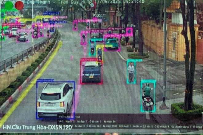 Camera AI tự động 'bắt' hơn 20 lỗi vi phạm giao thông