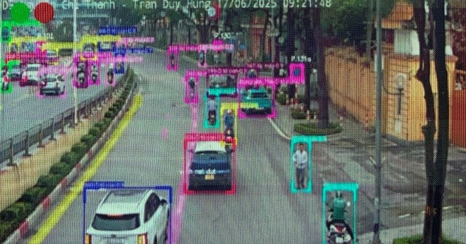 Camera AI tự động &amp;apos;bắt&amp;apos; hơn 20 lỗi vi phạm giao thông