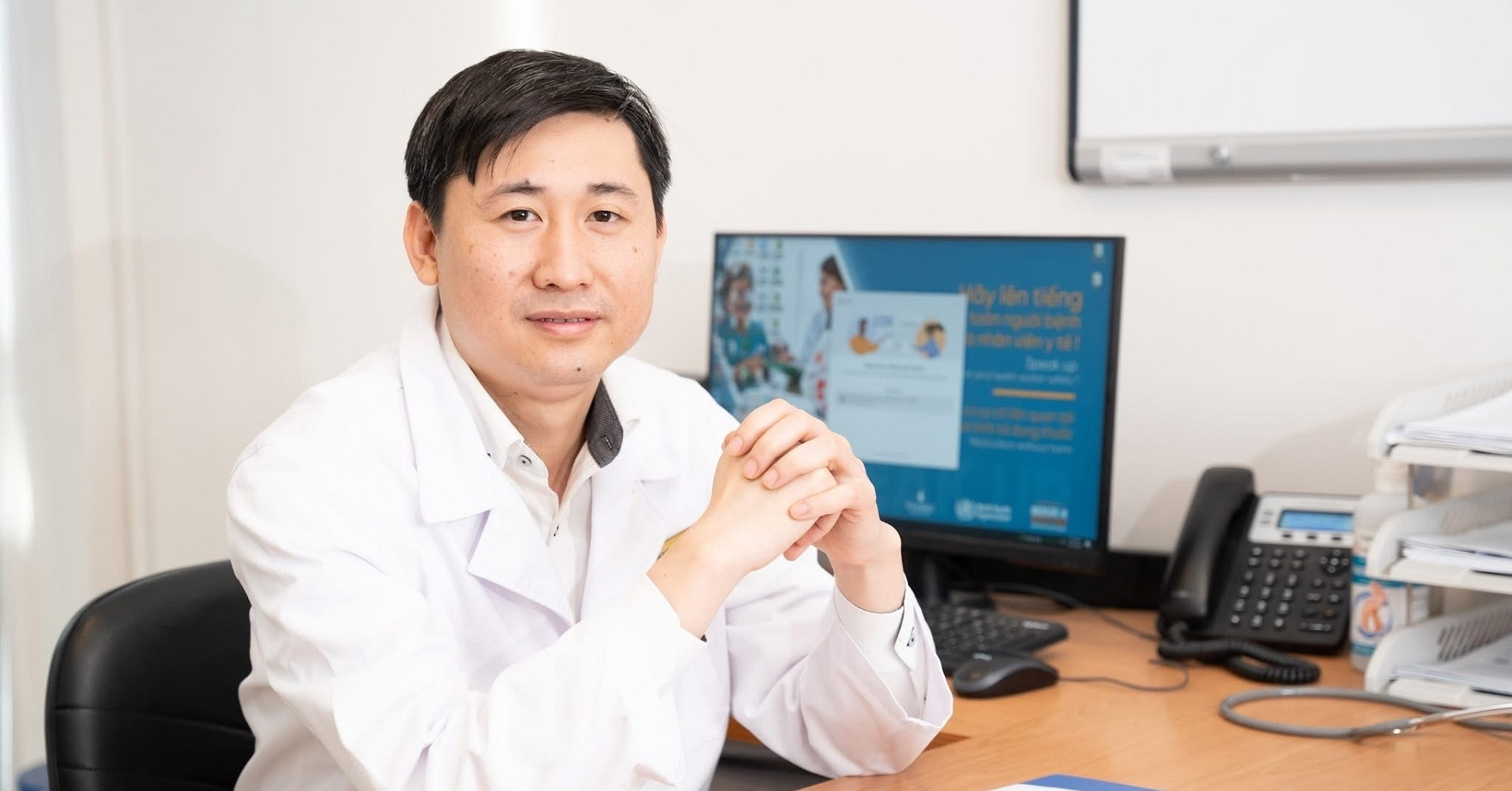 ‘Cuộc marathon trong phòng mổ’ cứu sống bệnh nhân ung thư xương hiếm gặp