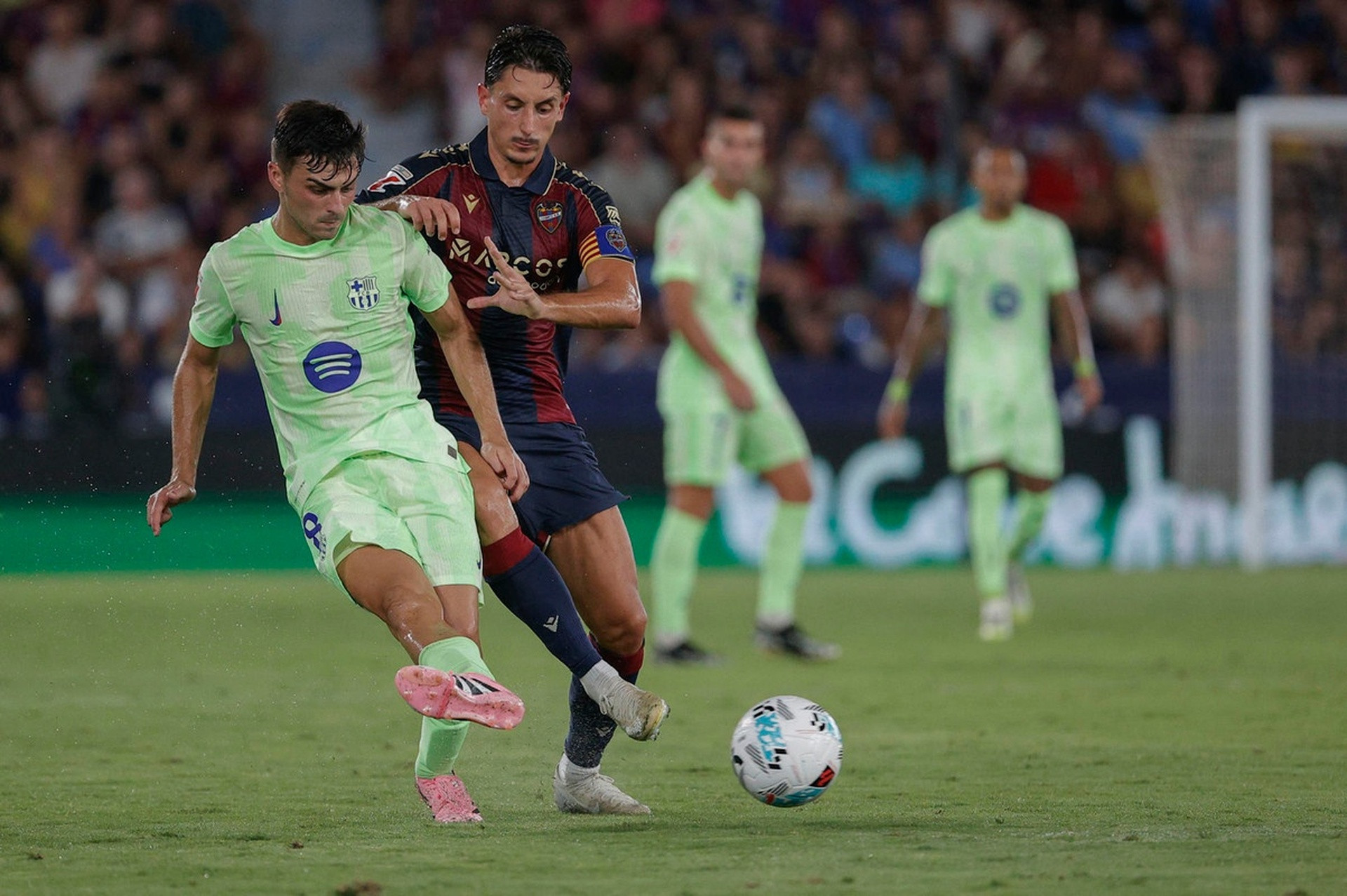 EFE - Pedri Barca.jpg