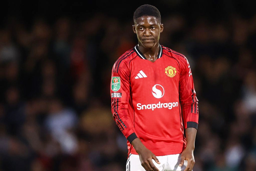 Kobbie Mainoo vẫn tìm cách tháo chạy khỏi MU