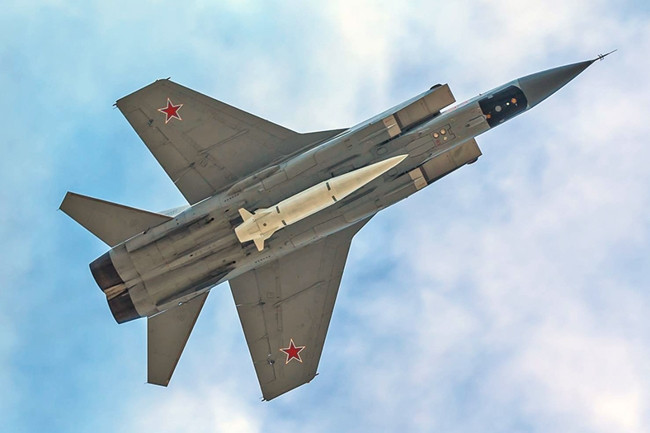 NATO để ngỏ khả năng bắn hạ máy bay Nga xâm phạm không phận