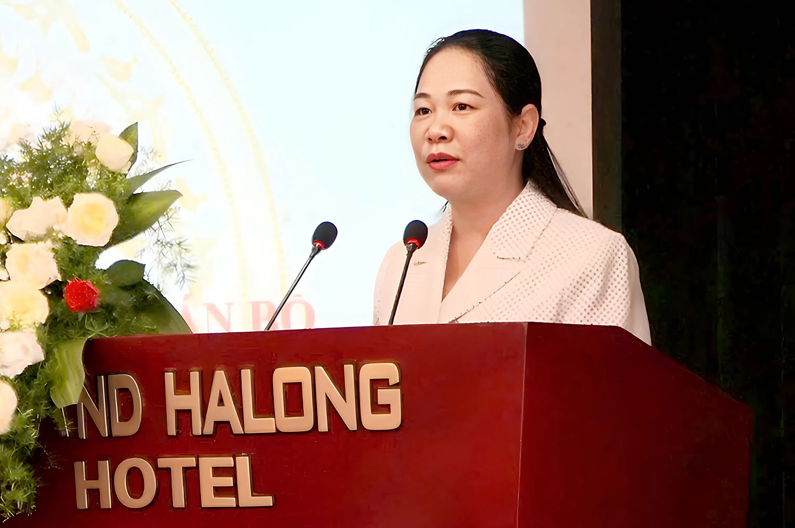 Thứ trưởng Nông Thị Hà dự khai mạc hội nghị tập huấn nghiệp vụ công tác tổ chức cán bộ