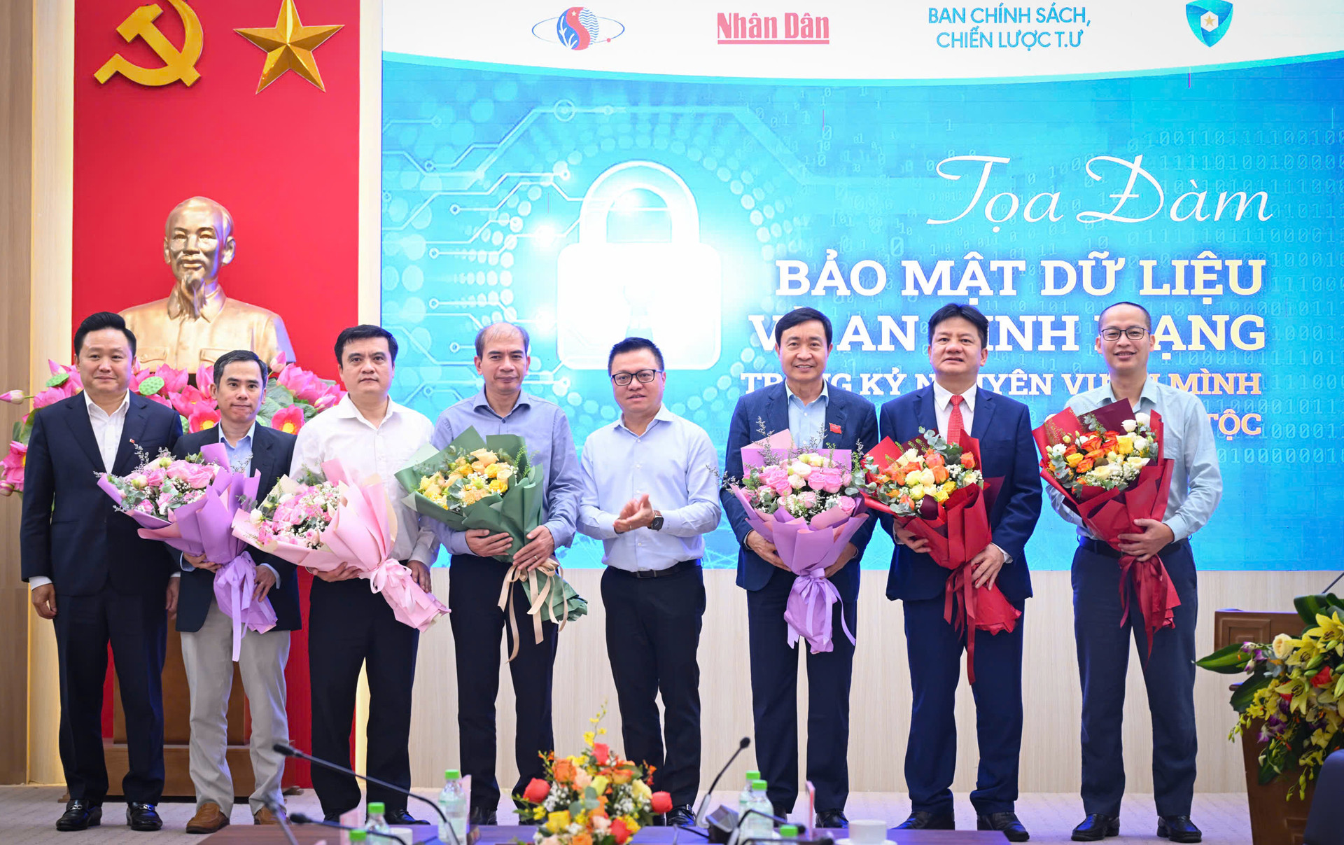 toa dam bao mat du lieu 01.jpg