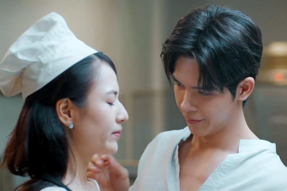 Vào vai tổng tài trong phim giờ vàng VTV bị chê tơi tả, nam diễn viên lên tiếng