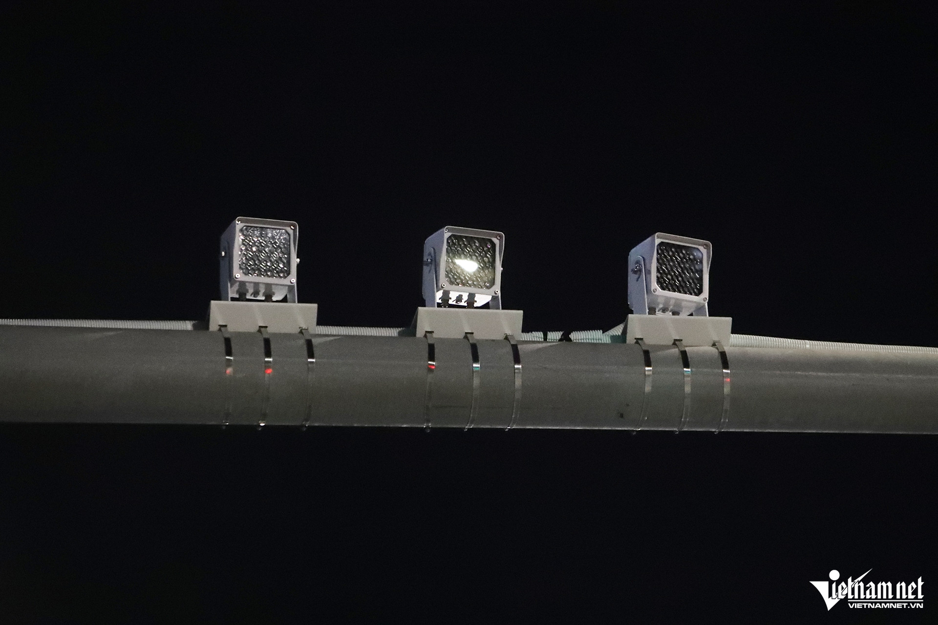 W-camera AI PHAM VAN BACH 10.JPG.jpg