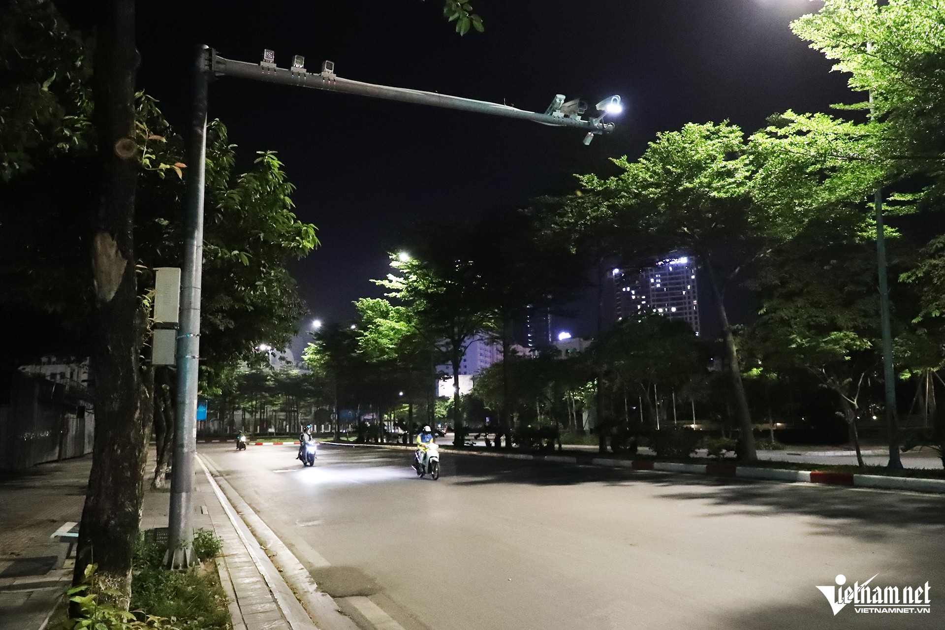 W-camera AI PHAM VAN BACH.JPG.jpg