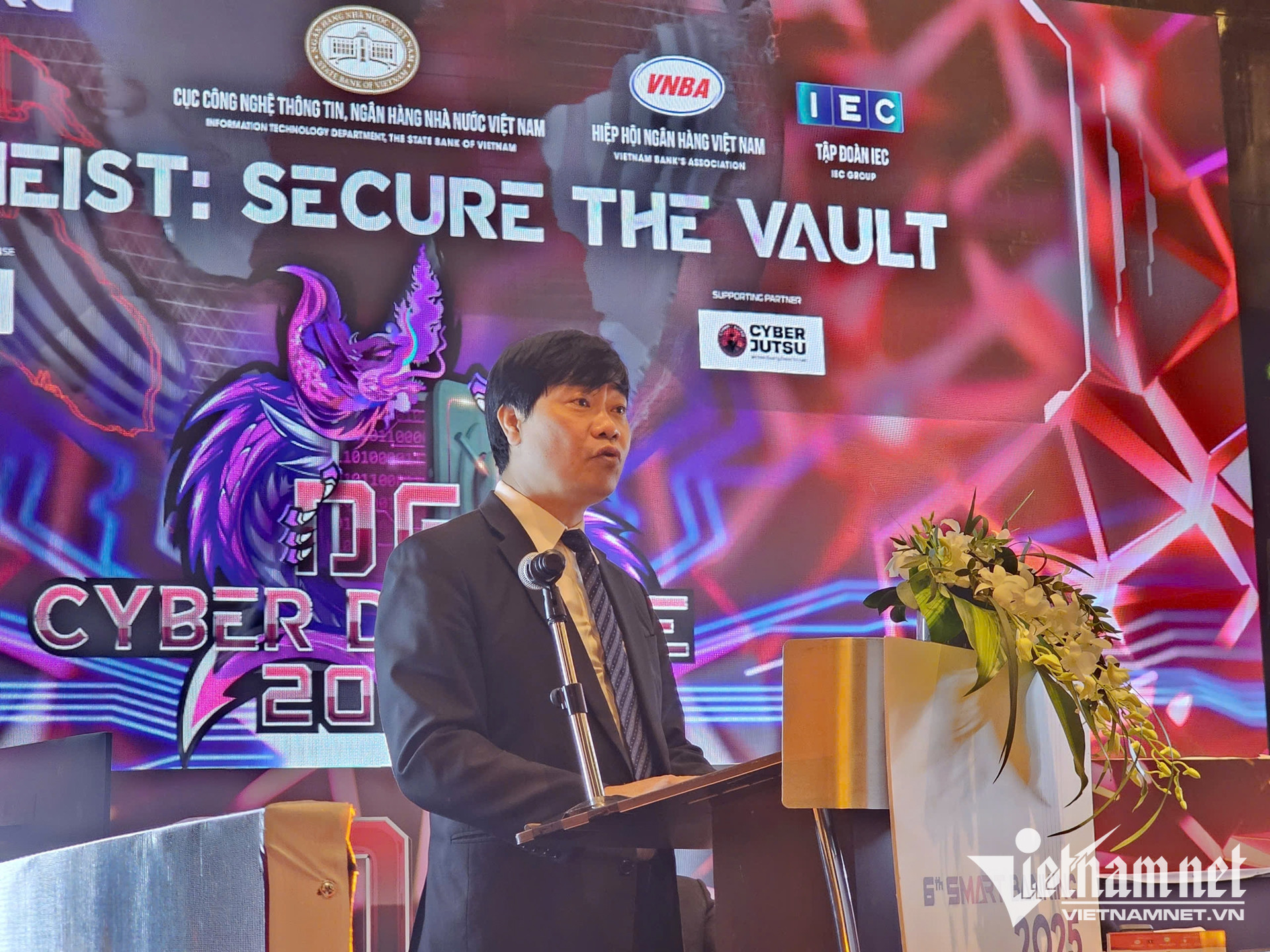 W-dien tap phong thu khong gian mang 2025 1.jpg