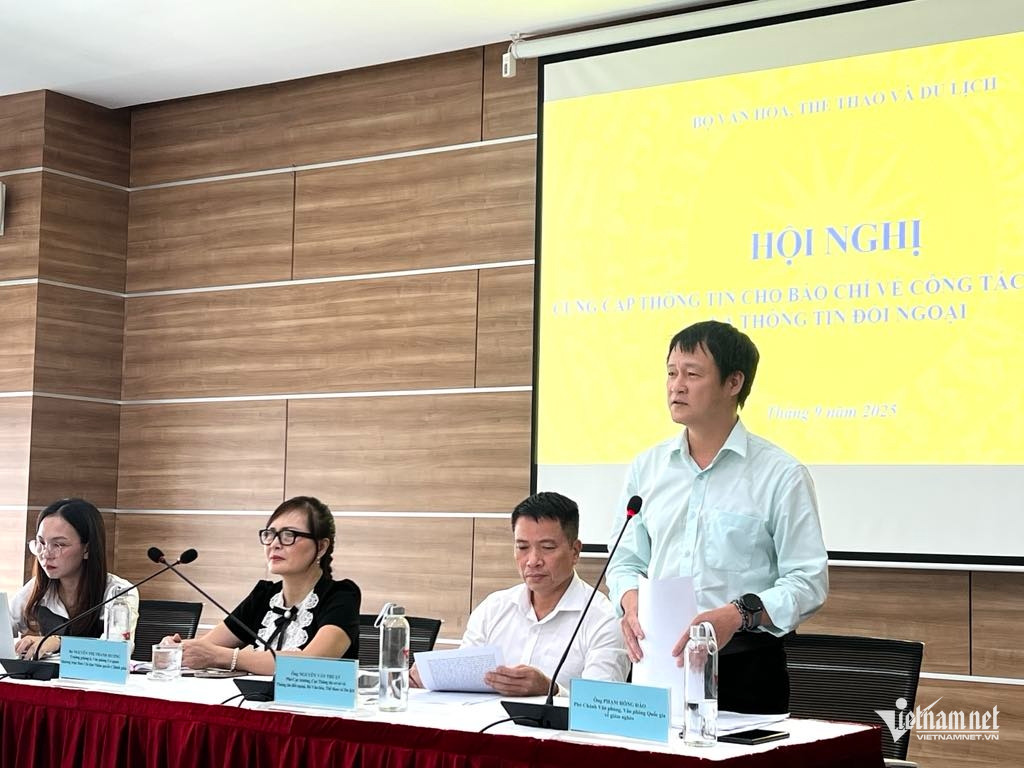 W-Ong Dao Van phong quoc gia giam ngheo.jpg