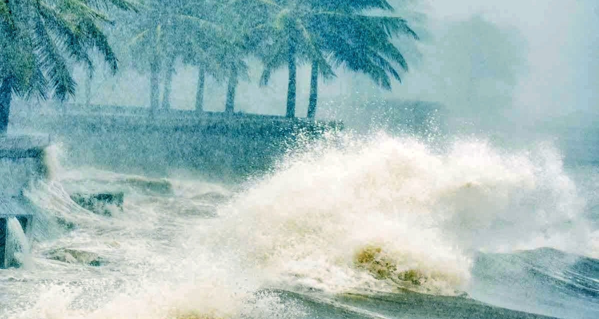 Bão dồn dập trên Biển Đông, từ nay đến cuối năm còn bao nhiêu cơn nữa?