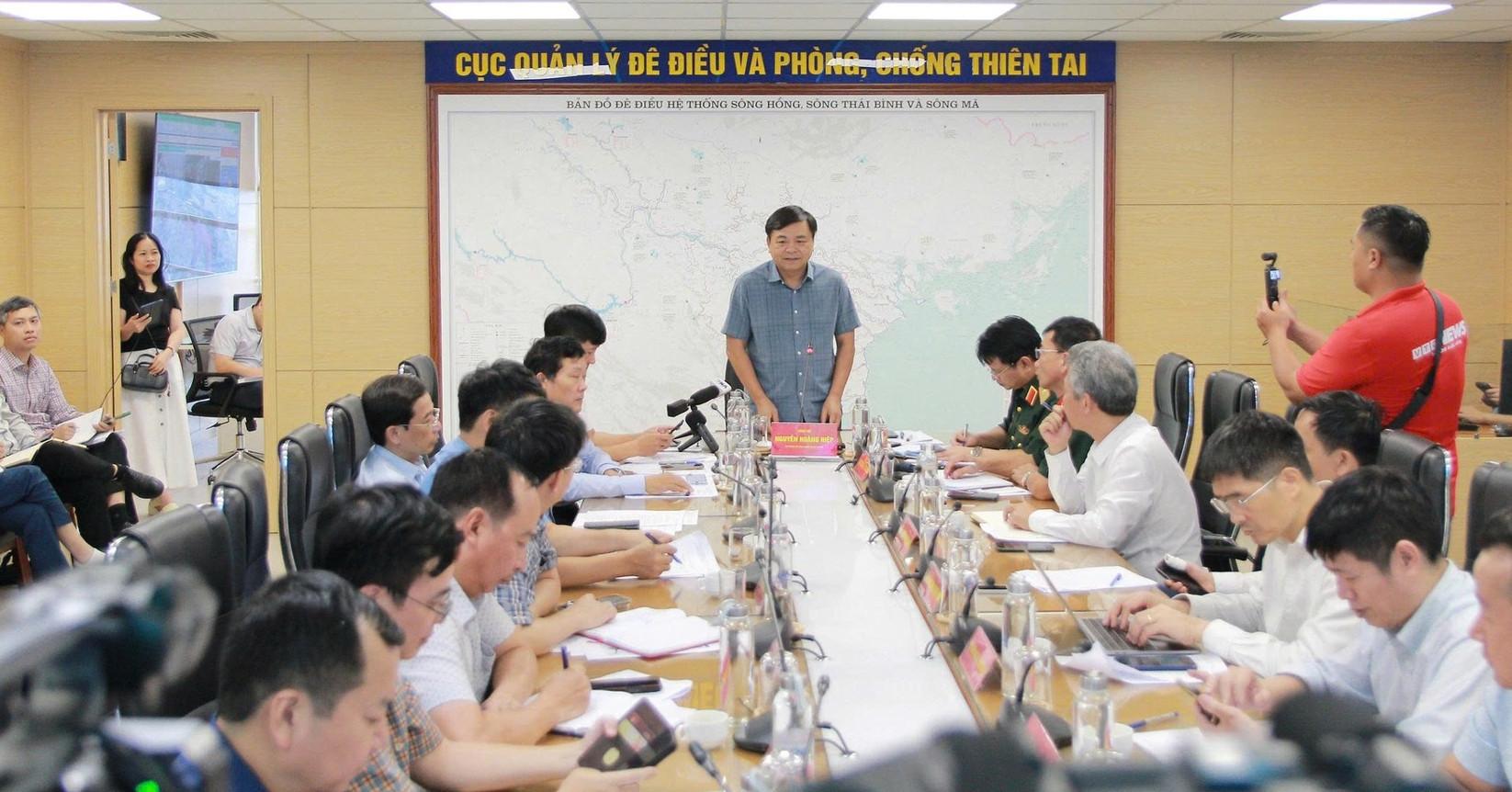 Bão số 10 Bualoi di chuyển nhanh gấp đôi cơn bã...