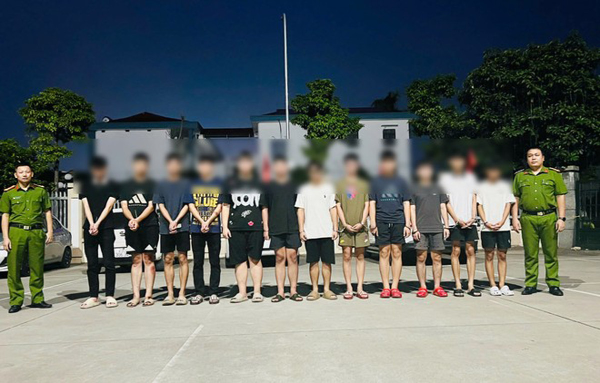 gayroi 8453 9228 94.jpg