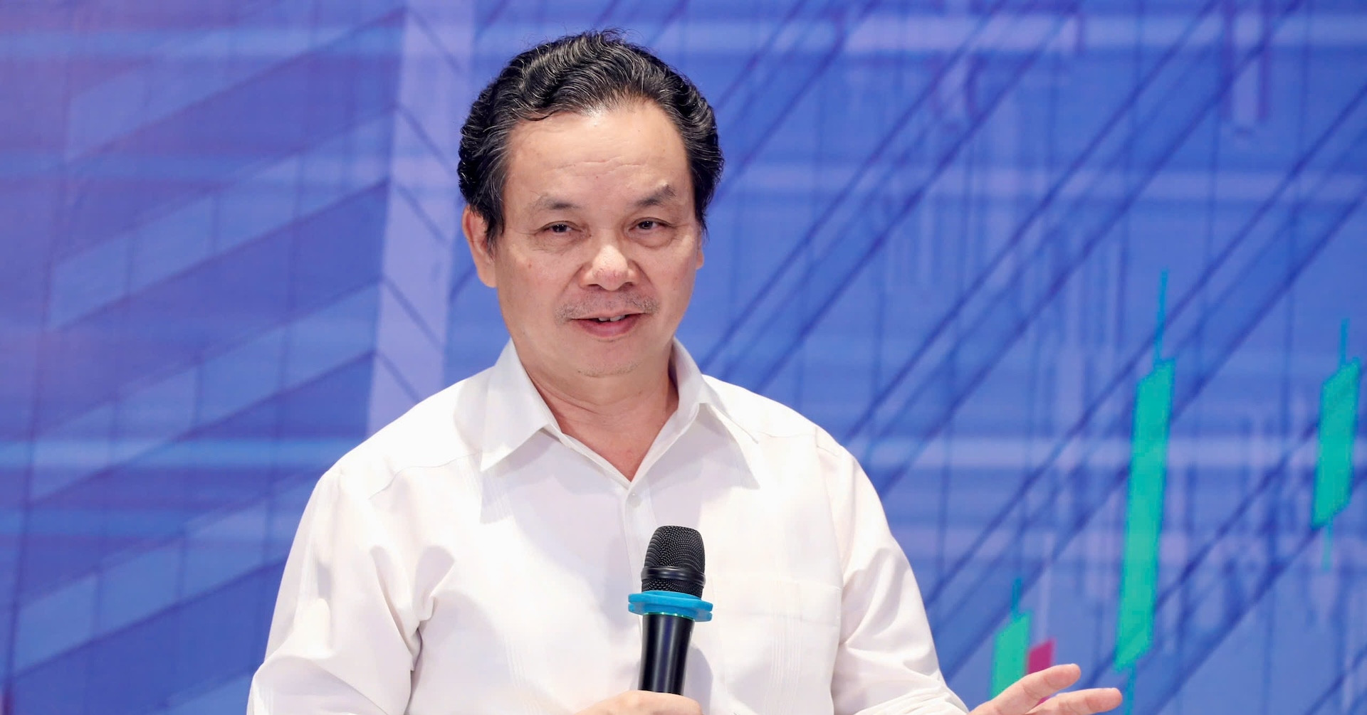 GS.TS Hoàng Văn Cường: Lượng cung tiền ra nền kinh tế đang rất mạnh