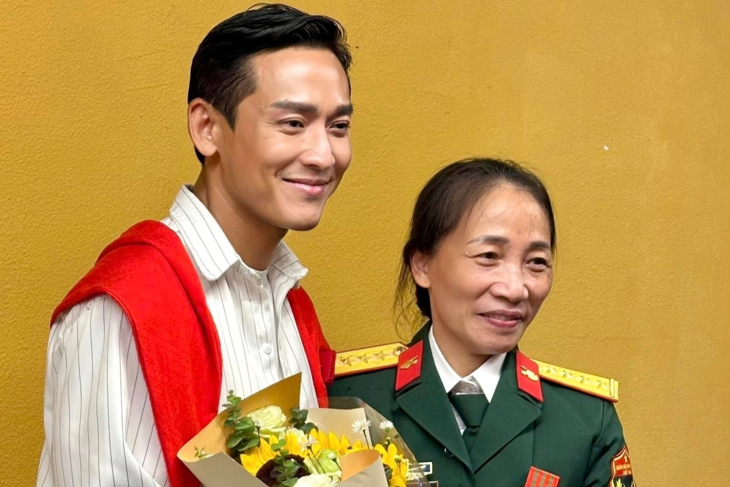 Hứa Vĩ Văn: Đạo diễn, diễn viên 'Mưa đỏ' không ai được hưởng từ doanh thu 700 tỷ