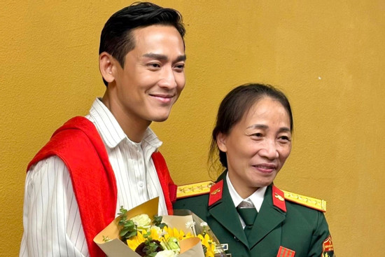 Hứa Vĩ Văn: Đạo diễn, diễn viên 'Mưa đỏ' không ai được hưởng từ doanh thu 700 tỷ