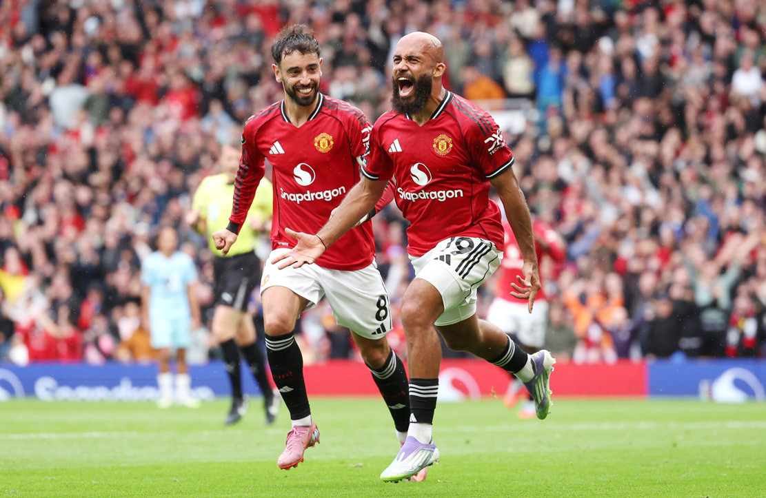 Manchester United ប្រកួតជាមួយក្រុម Burnley Premier League 3 scaled.jpg